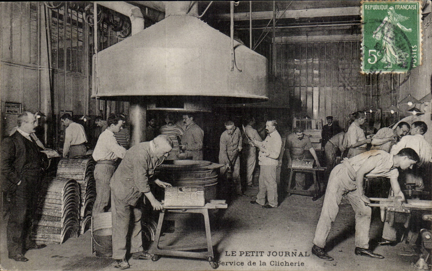 Paris CPA Le Petit Journal Service de la clicherie TOP (journal presse media)