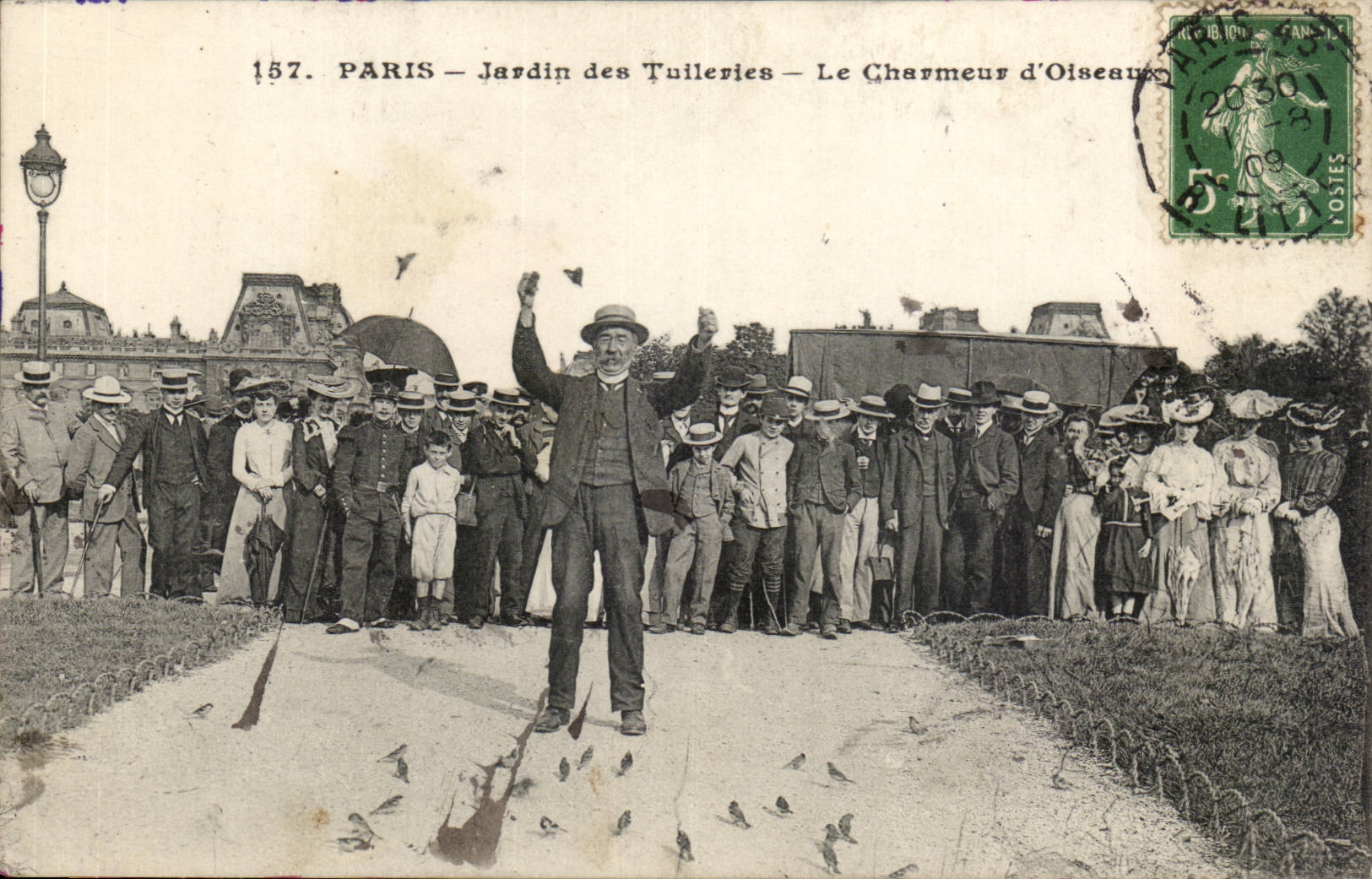 PARIS – Jardin des Tuileries – Le Charmeur d'Oiseaux — Éditeur : 157