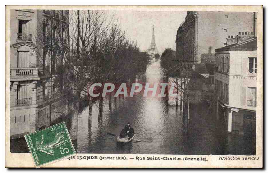 Paris CPA Inondations 1910 La grande crue de la SEine Rue Saint Charles (Grenelle Tour Eiffel)