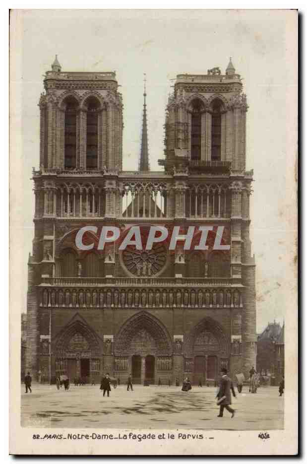 Paris CPA Notre DAme La facade et le parvis