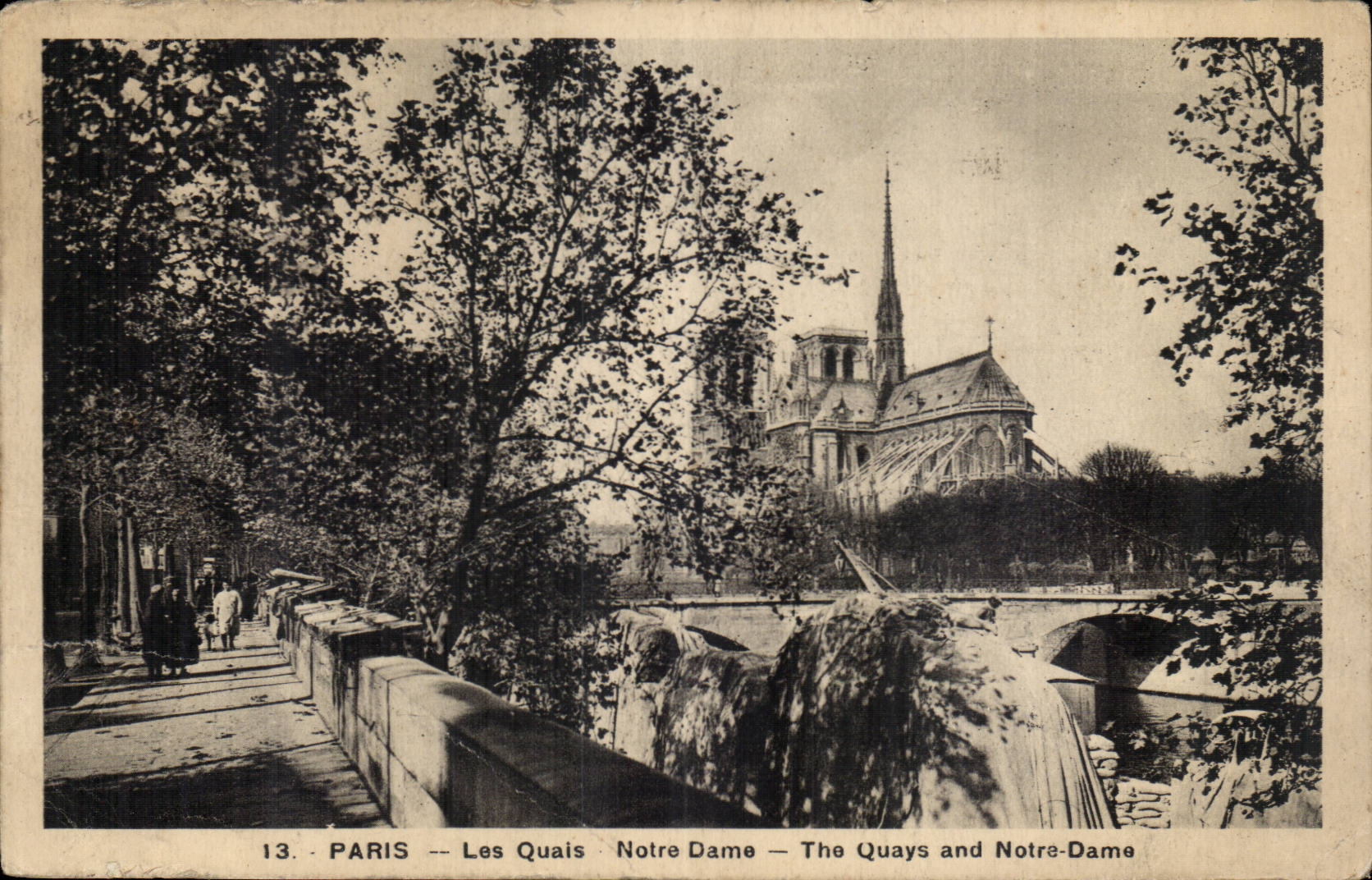 PARIS -- Les Quais Notre Dame — The Quays and Notre-Dame — n°13