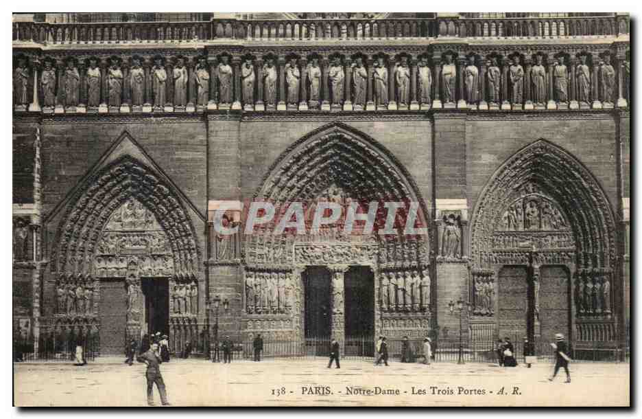 Paris CPA Notre Dame Les trois portes