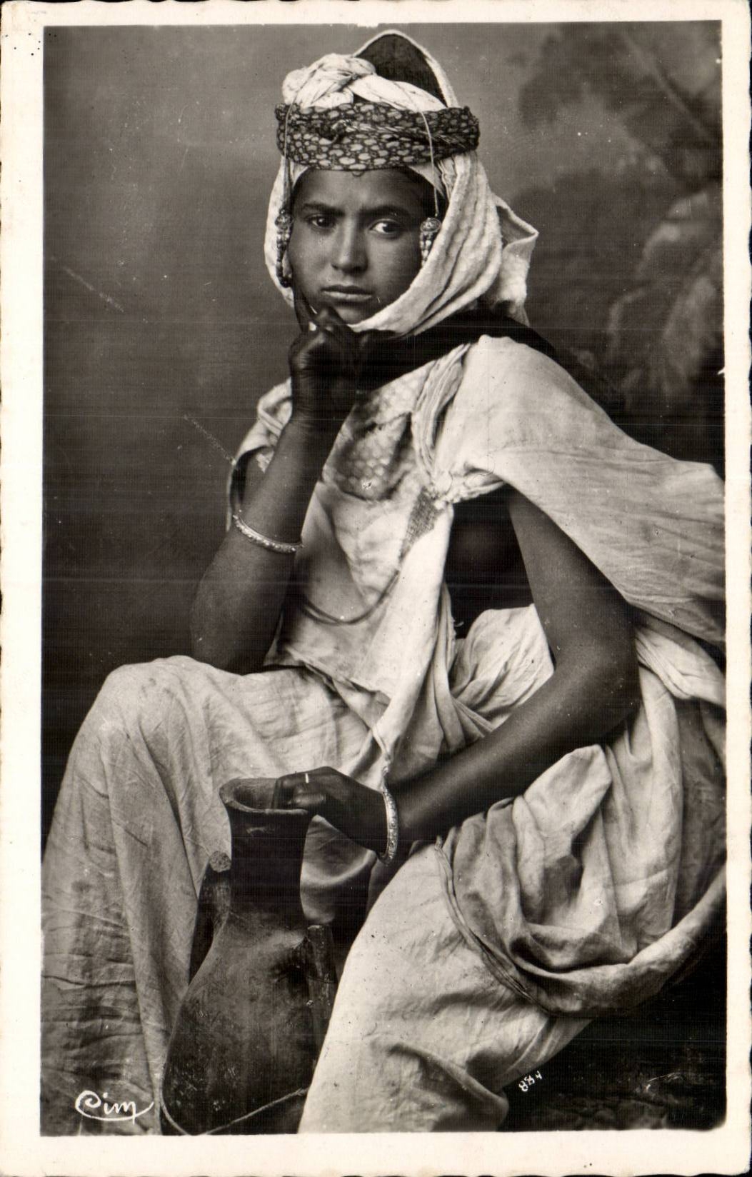 Algerie CPA Scenes et types Femme kabyle