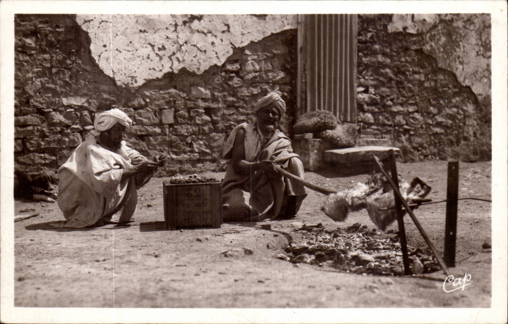 Méchoui en plein air — Algérie — éditeur Cap, n°1140