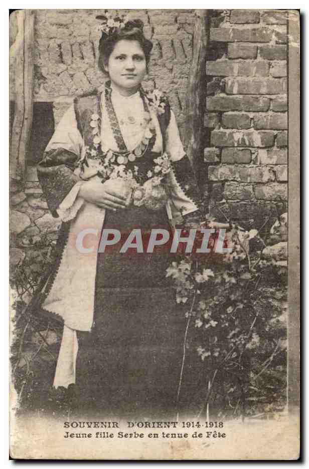 CPA Souvenir d'Orient 1914 1918 Jeune fille serbe en tenue de fetes (folklore)