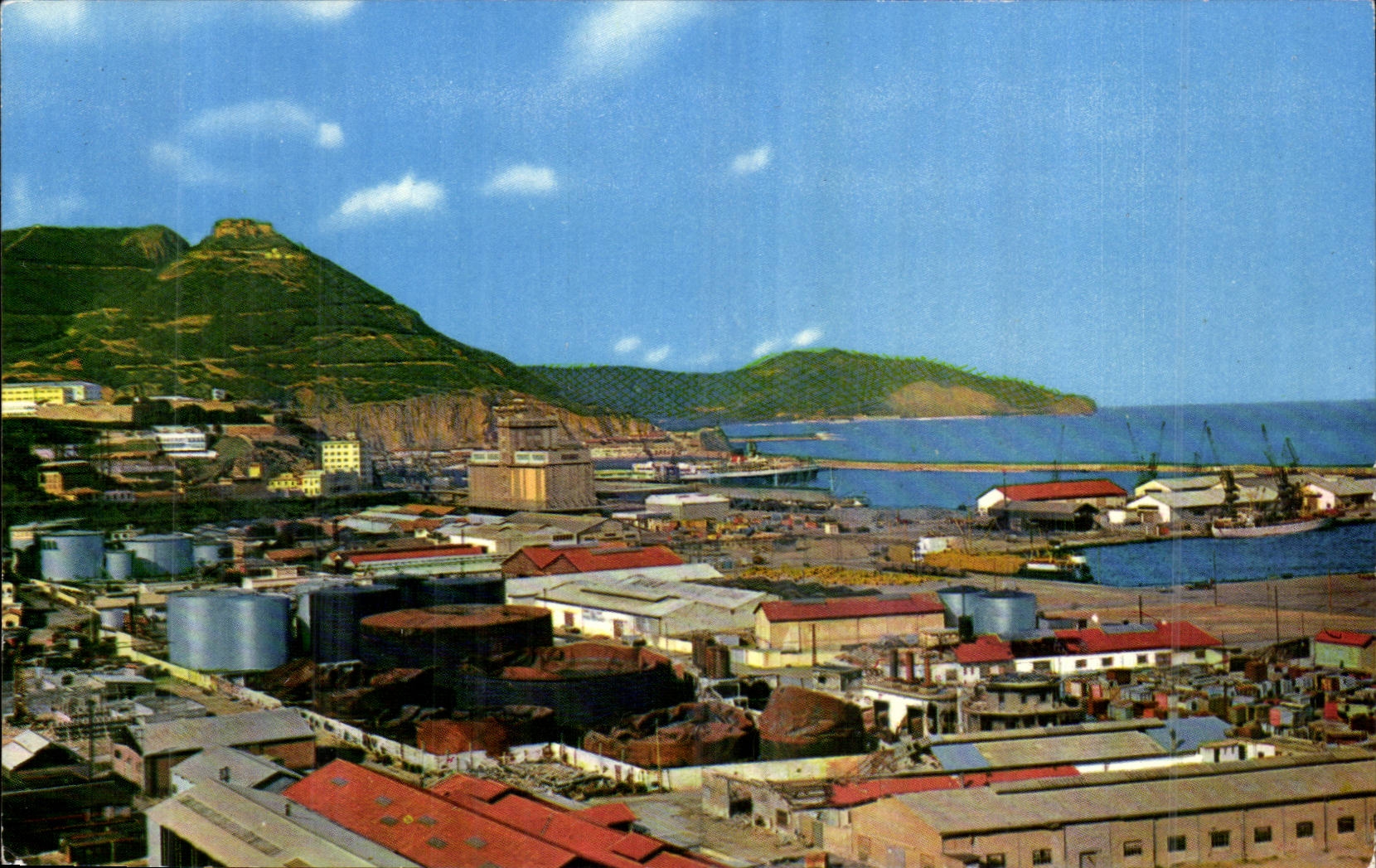 Oran — Vue sur le port — Éditeur : Agence Touristique Algérienne, n° 126