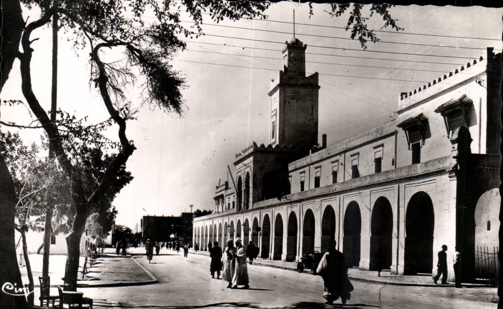 Biskra (Constantine) — Le Royal-Hôtel — Photo-Mogier Macon