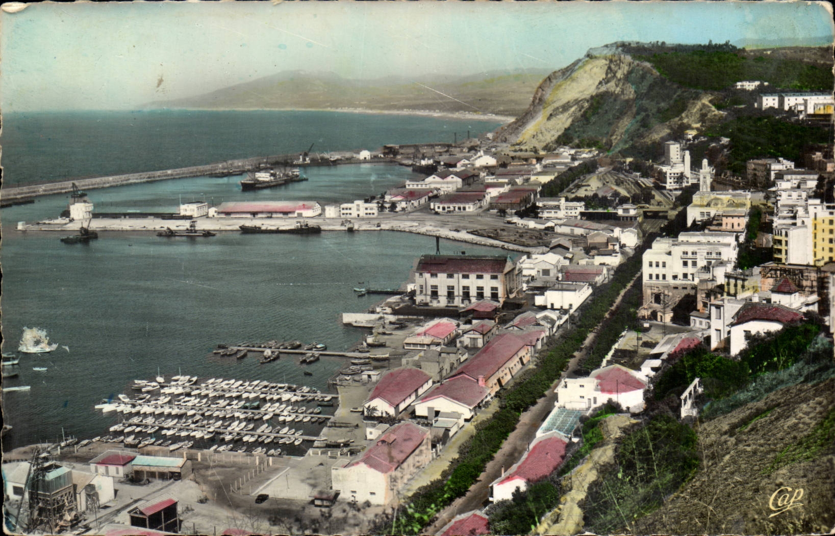 Philippeville — Vue générale sur le Port et la Ville — Édition Crescent Philippeville