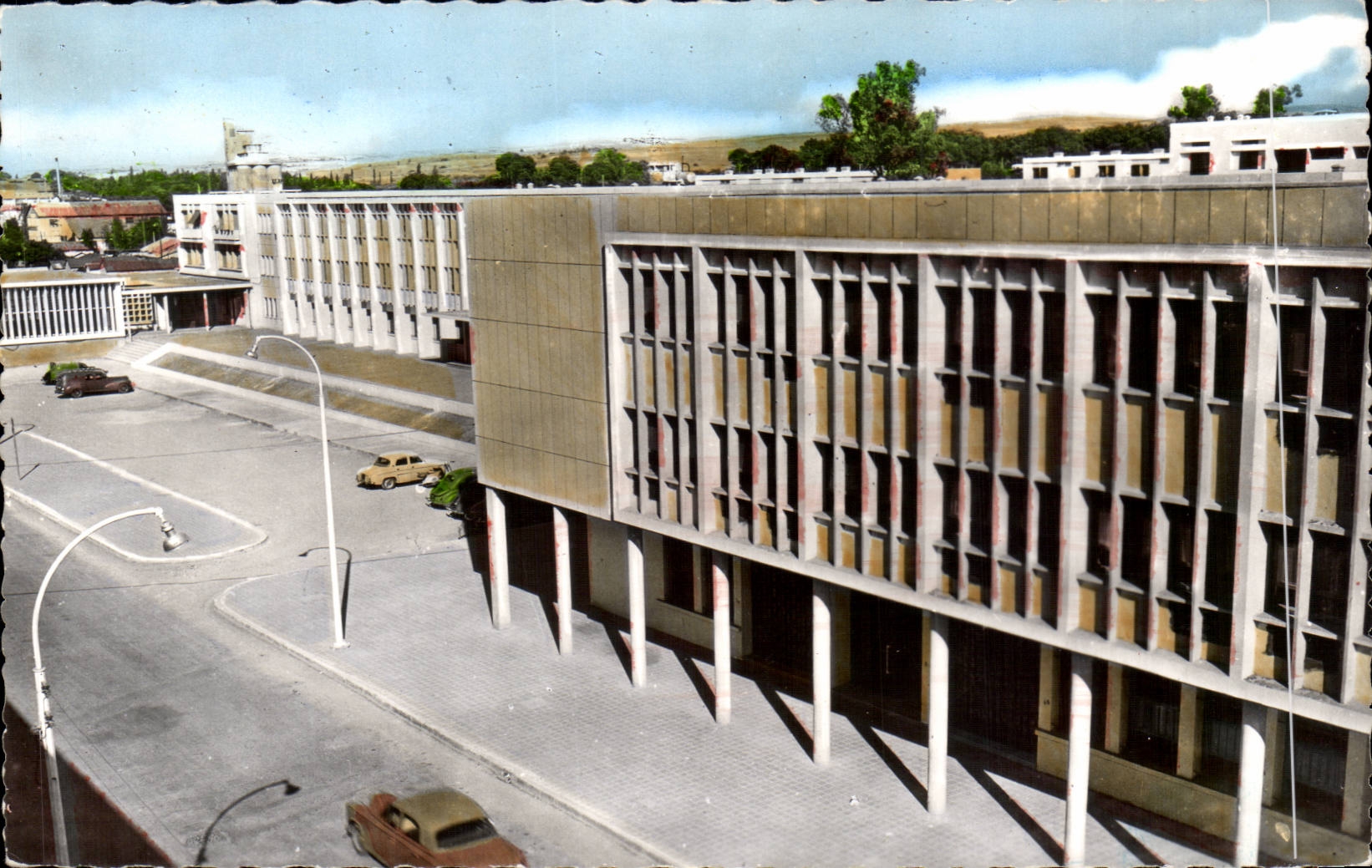 Algerie - Afrique - Orleansville - Les Services Administratifs - CPA 