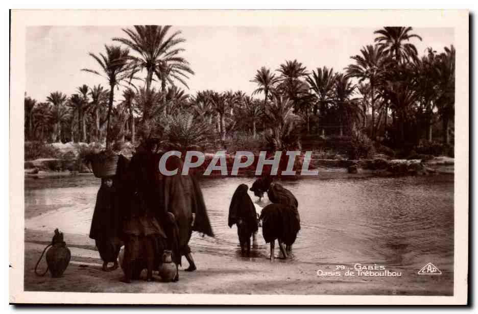 Algerie CPA oasis de TReboulbou (femmes)
