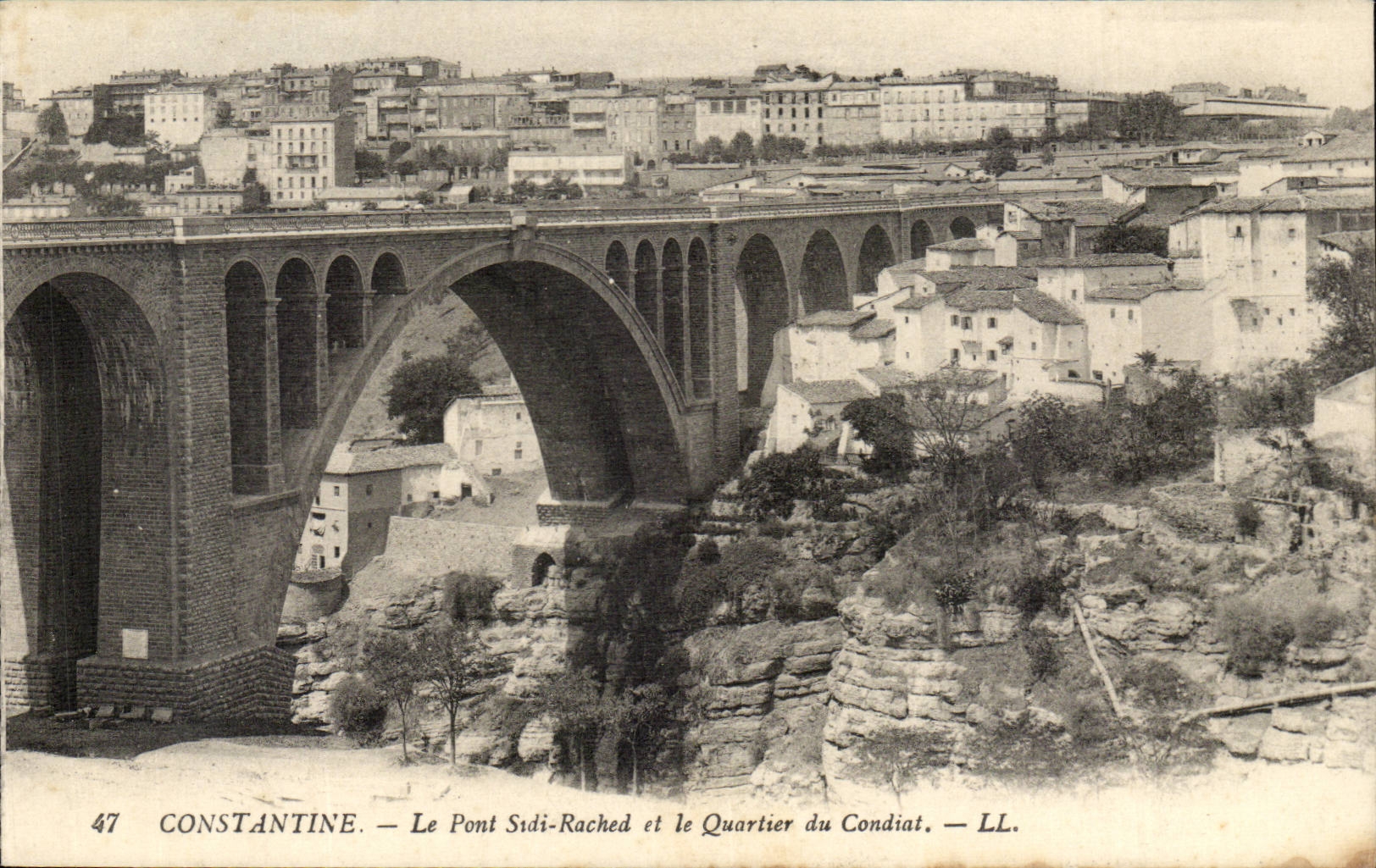 Algerie CPA Biskra Constantine Le pont Sidi Rached et le quartier des Condiat