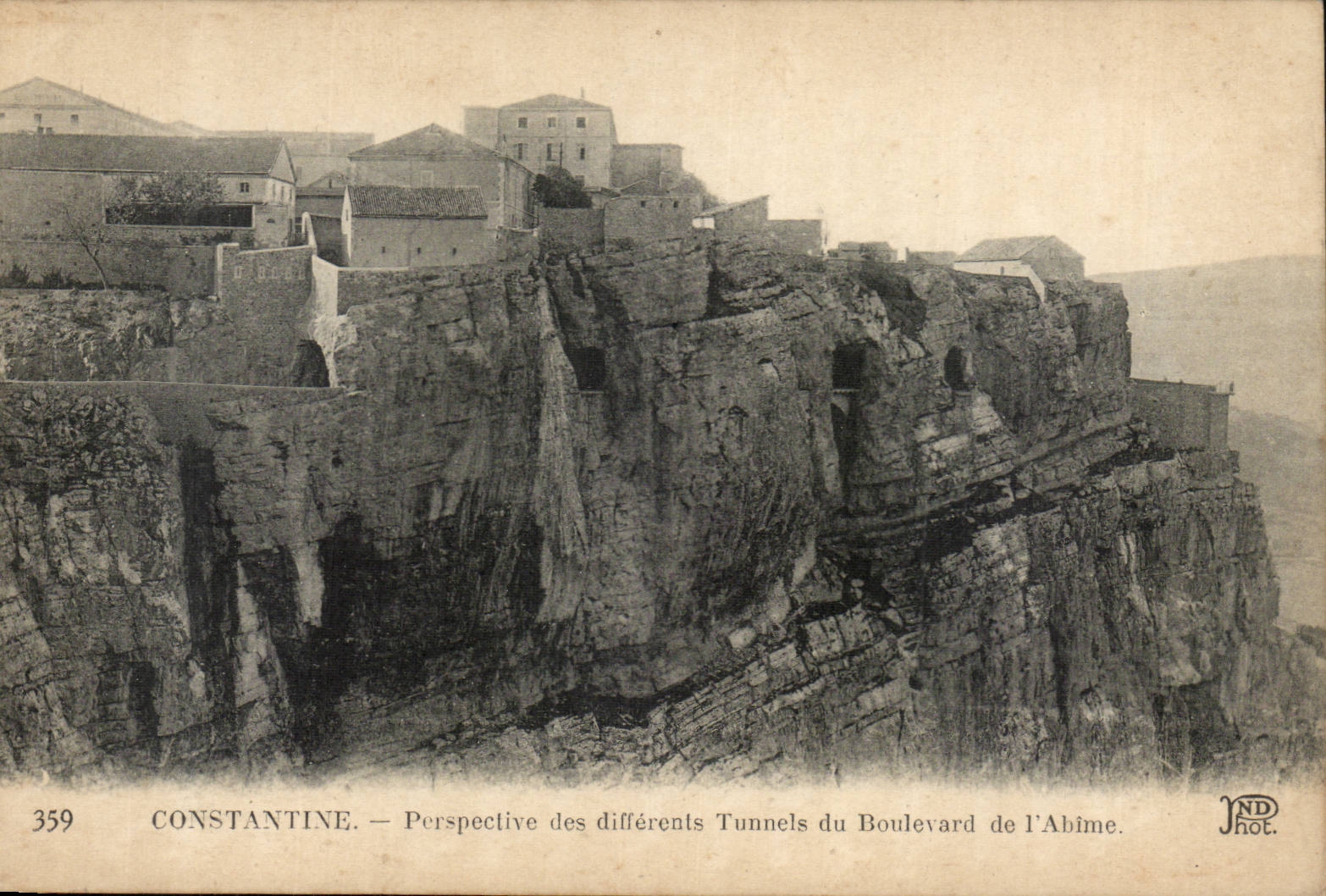 Algerie Constantine CPA Perspective des differents tunnels du boulevard de l'abime