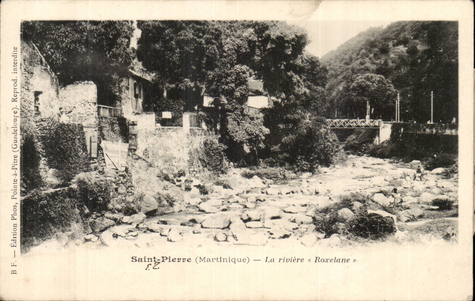 Martinique Saint Pierre CPA La riviere Roxelane