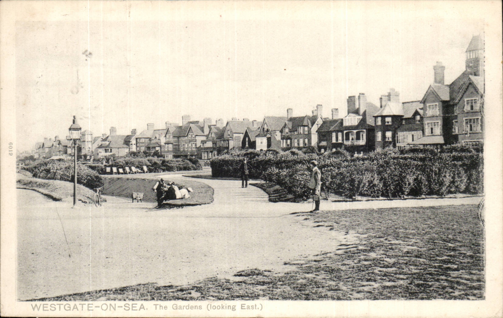Grande Bretagne CPA Westgate on sea The gardens (looking East)