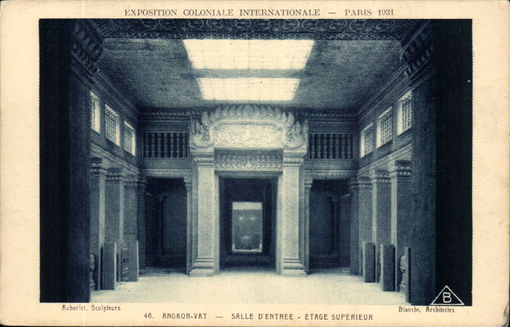 Cambodge Temple d'Angkor Salle d'entree Etage superieur Exposition internationale Paris 1937