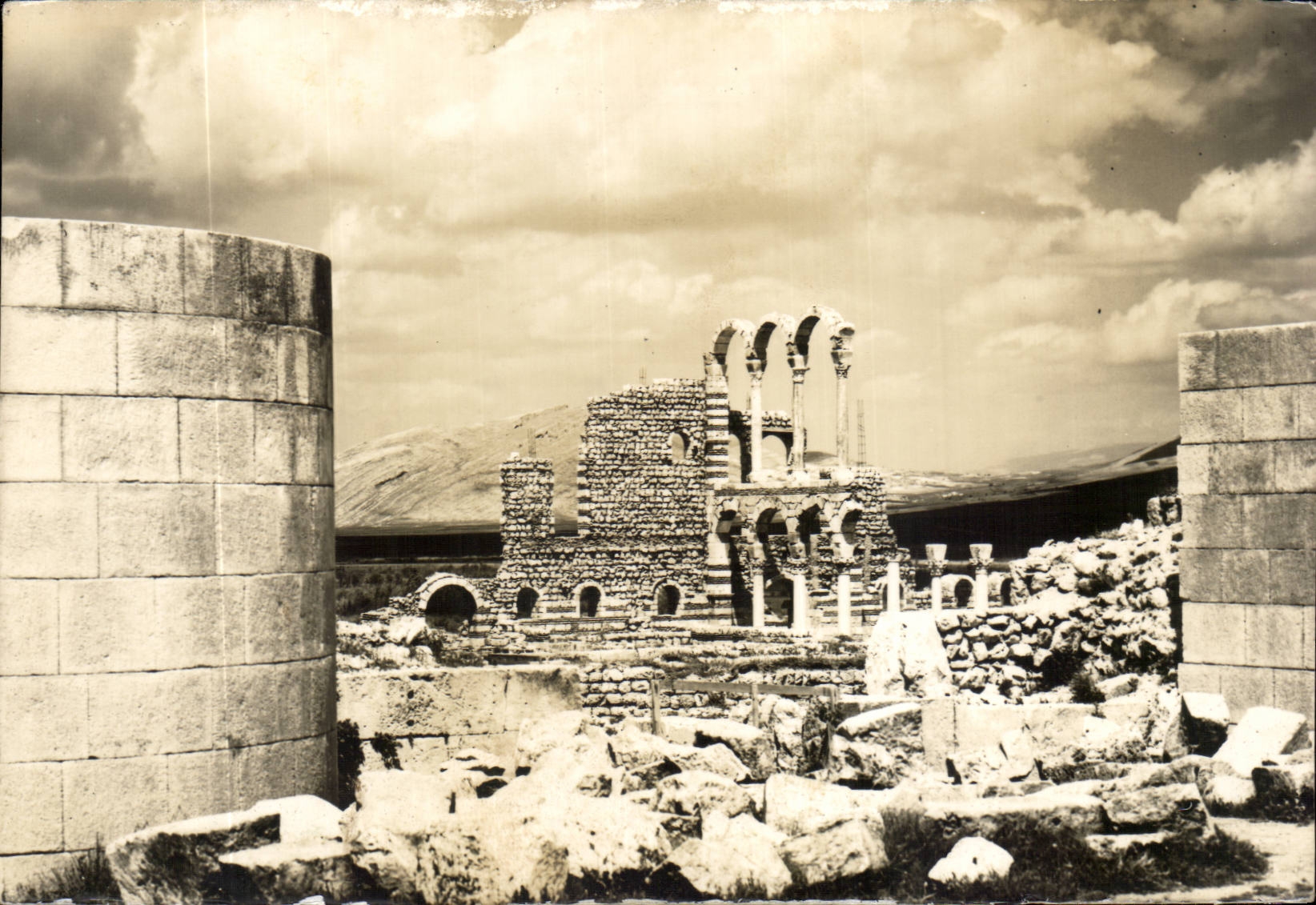Liban lebanon CPA Anjar From the southern gate looking north