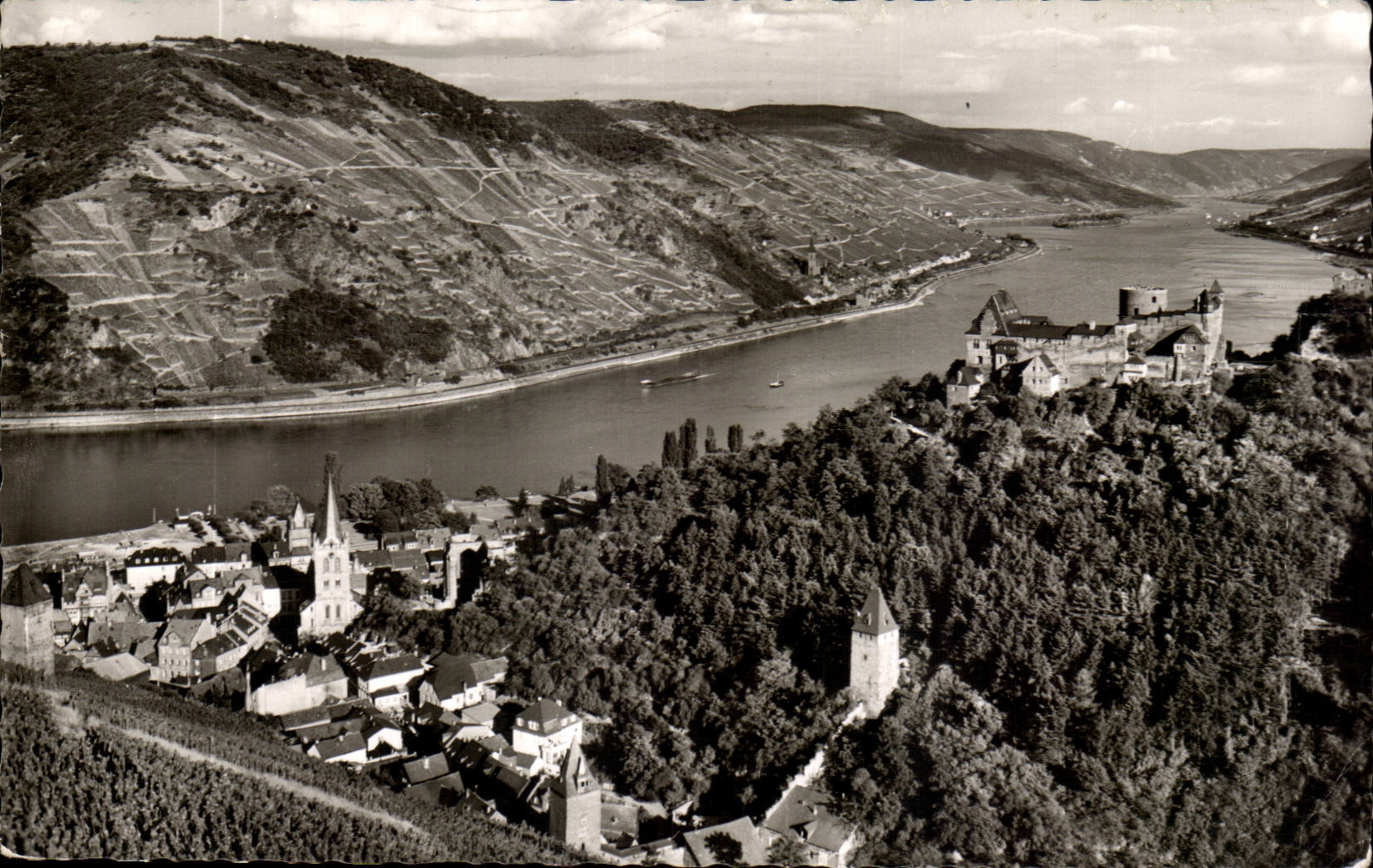 Bacharach am Rhein — Ansicht des Schlosses Burg Stahleck — Verlag Foto-Potempka, Nr. A 203038