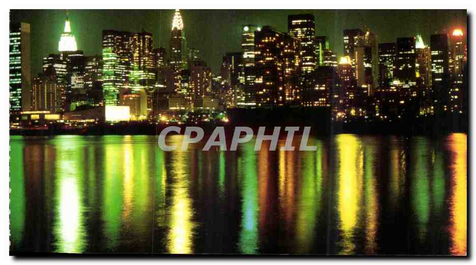 Etas Unis - USA - New York City Skyline at Dusk Along the Hudson River - CPA 