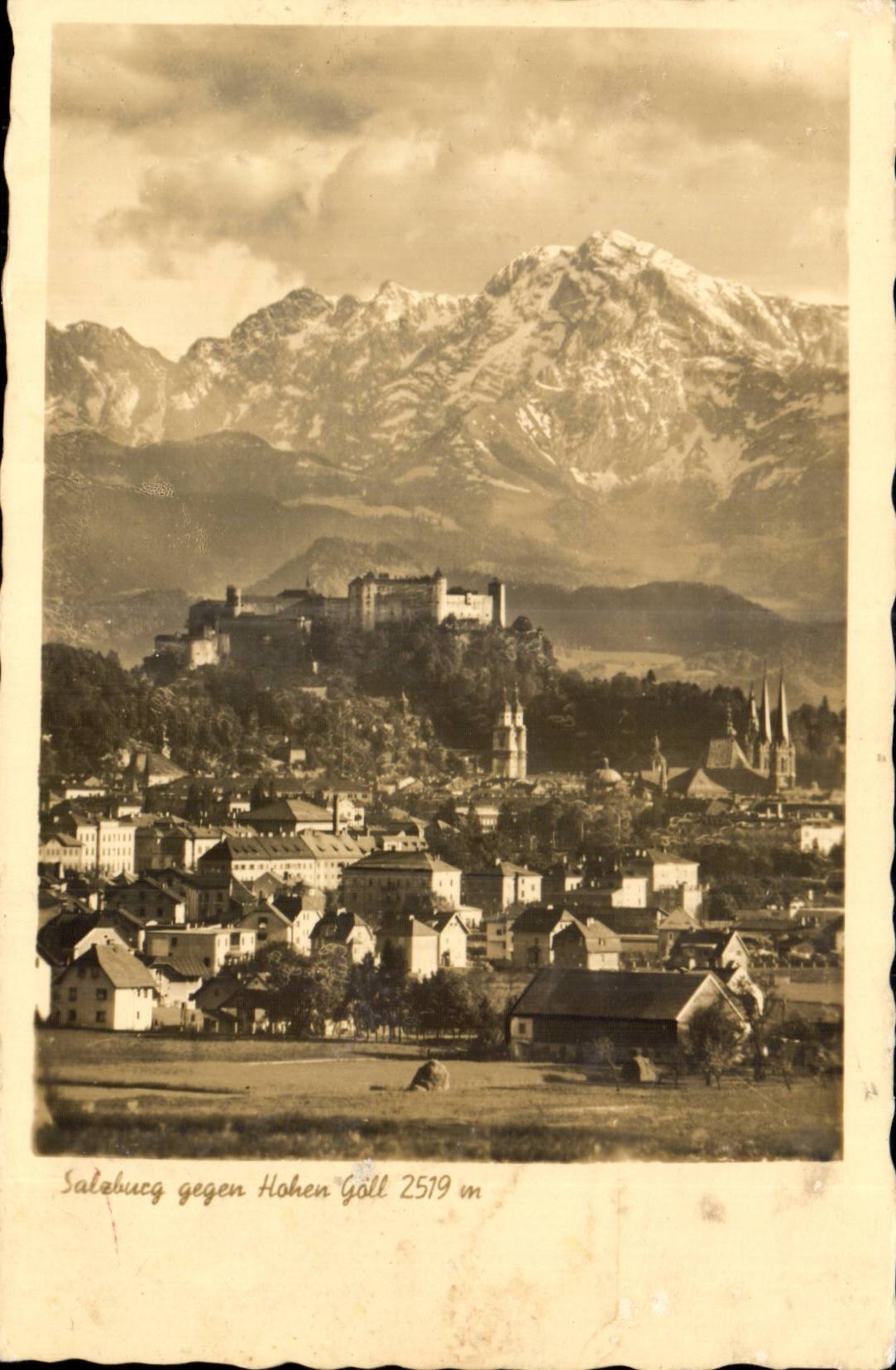 Salzburg gegen Hohen Göll 2519 m — Édit Foto Bütten, Nr. 20051