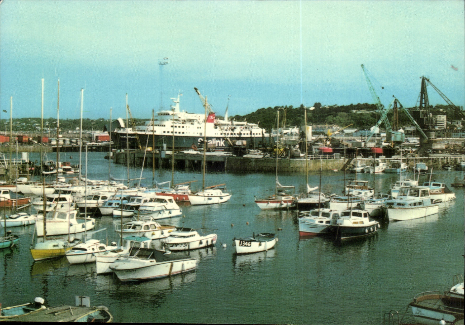 St Helier Harbour, Jersey — port avec ferry British Rail et yachts — éditeur Jarrold & Sons Ltd, Norwich, n° D 236