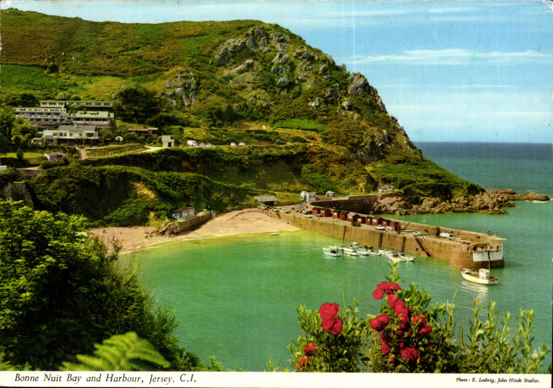Grande Bretagne CPM Jersey Bonne nuit Bay and harbour