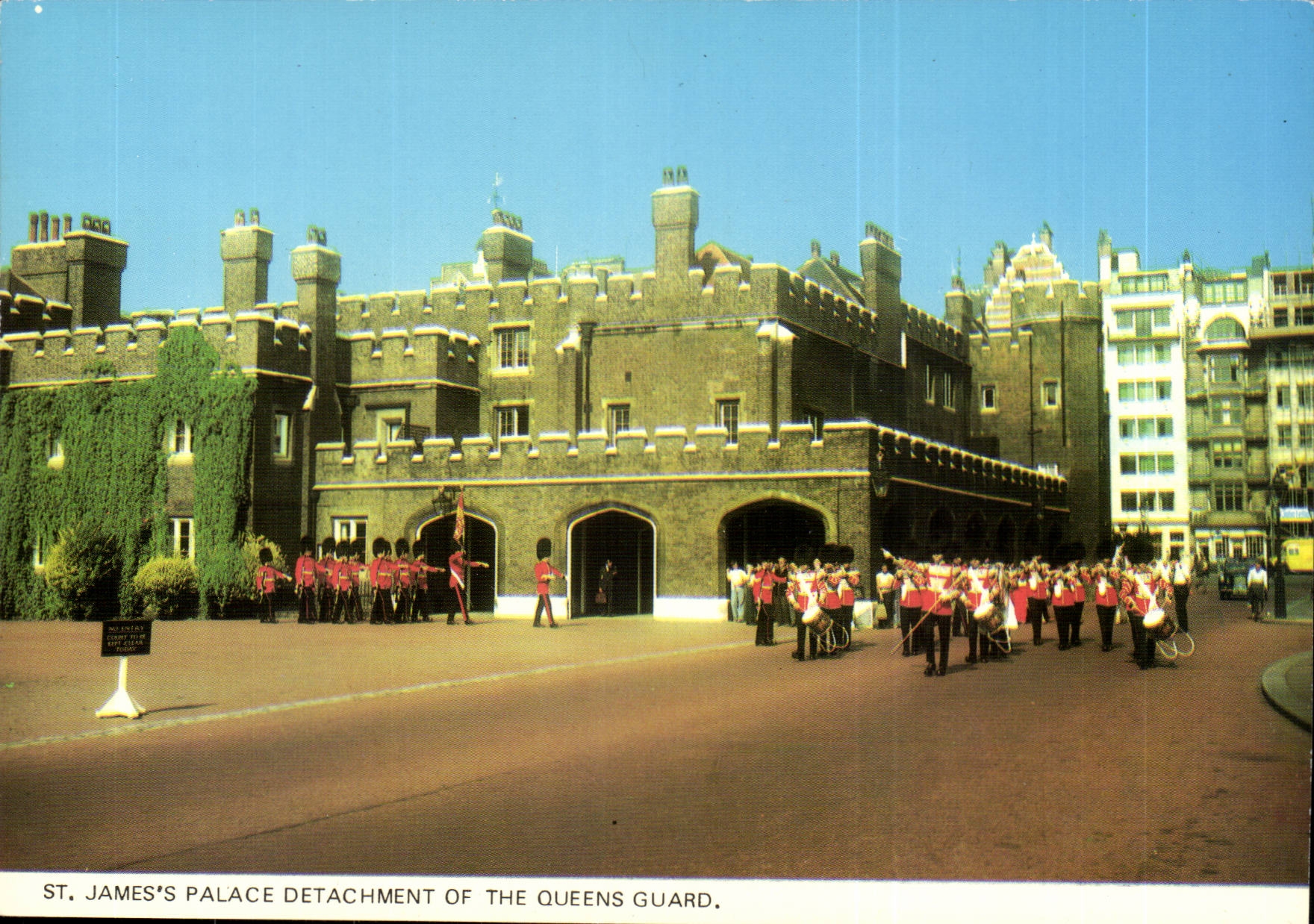 Grande Bretagne St James palace detachement of the queens guard CPM London Londres