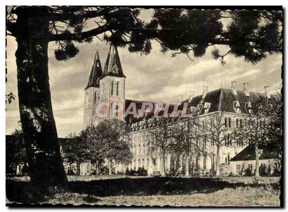 Belgie Belgique Abbaye de Maredsous CPA Abbaye et esplanade