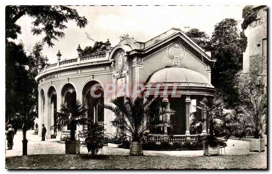 Vichy CPA la source des Celestins