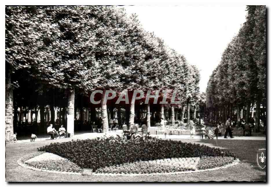 Vichy CPA Le parc
