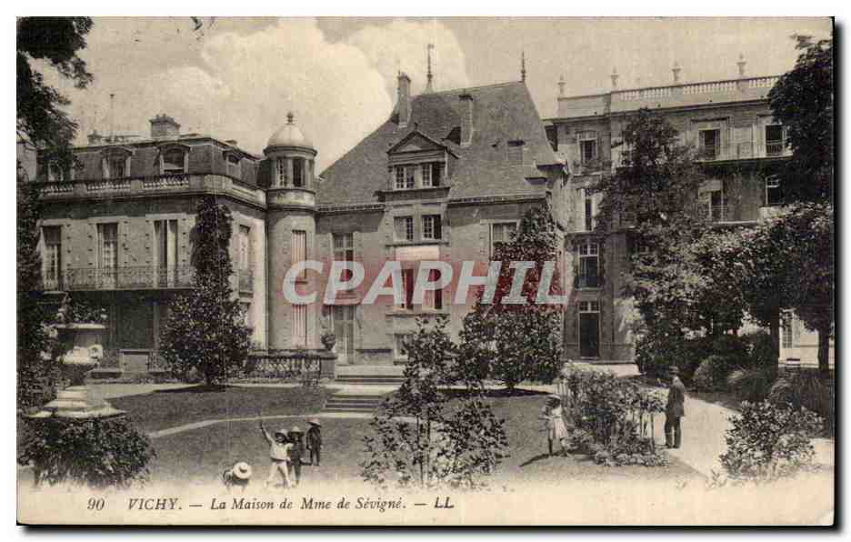 Vichy CPA Maison de Madame de Sevigne