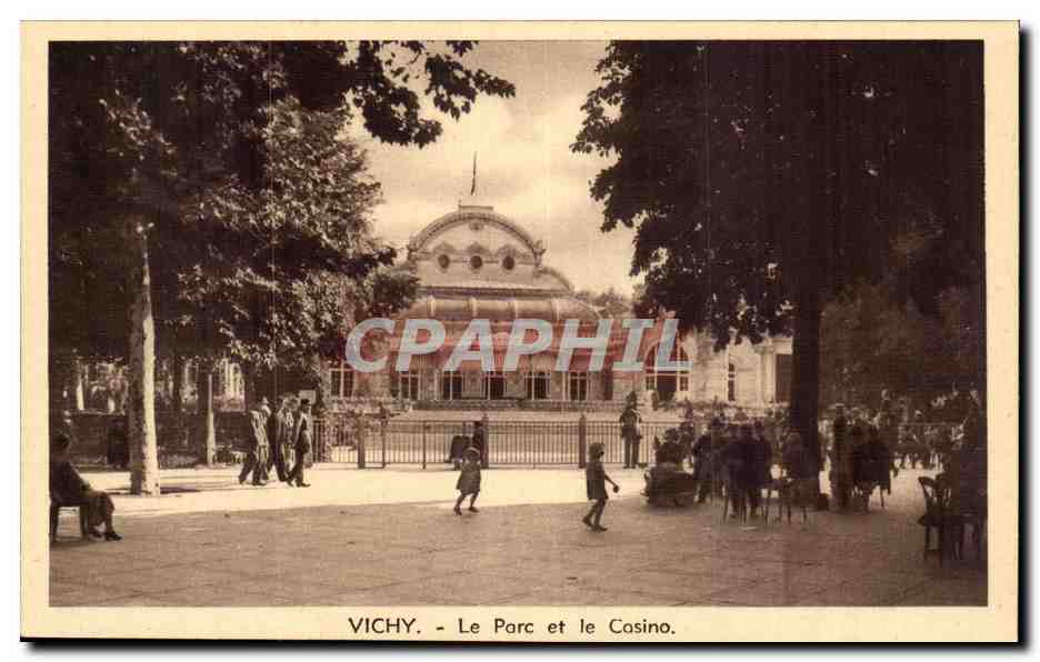 Vichy CPA Le parc et le casino