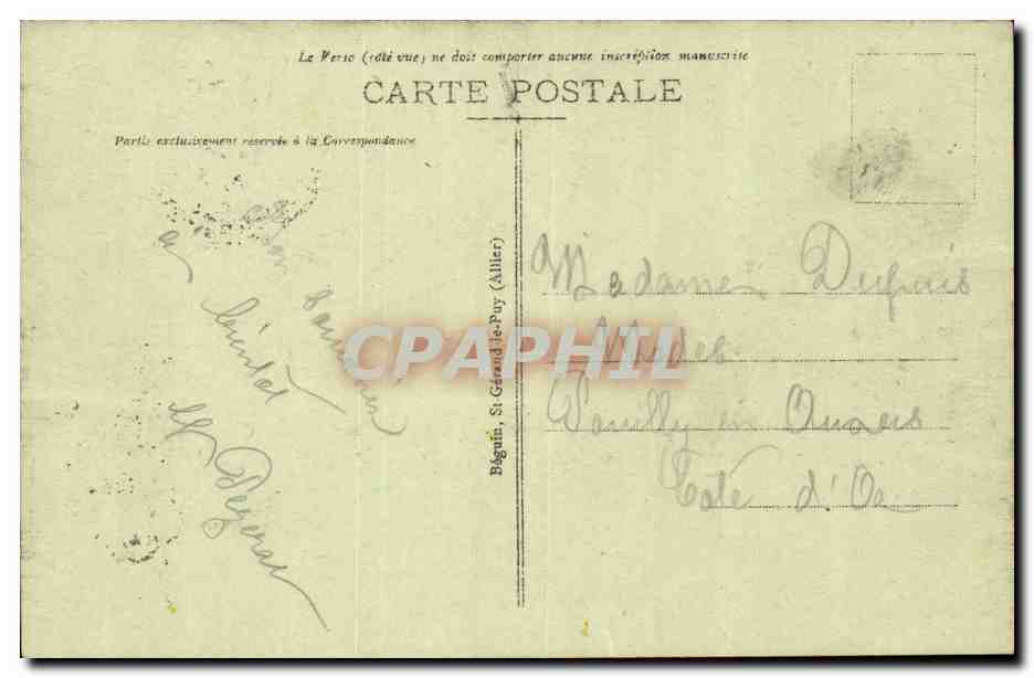 Vichy CPA Allee du parc a l'entree du casino — Verso