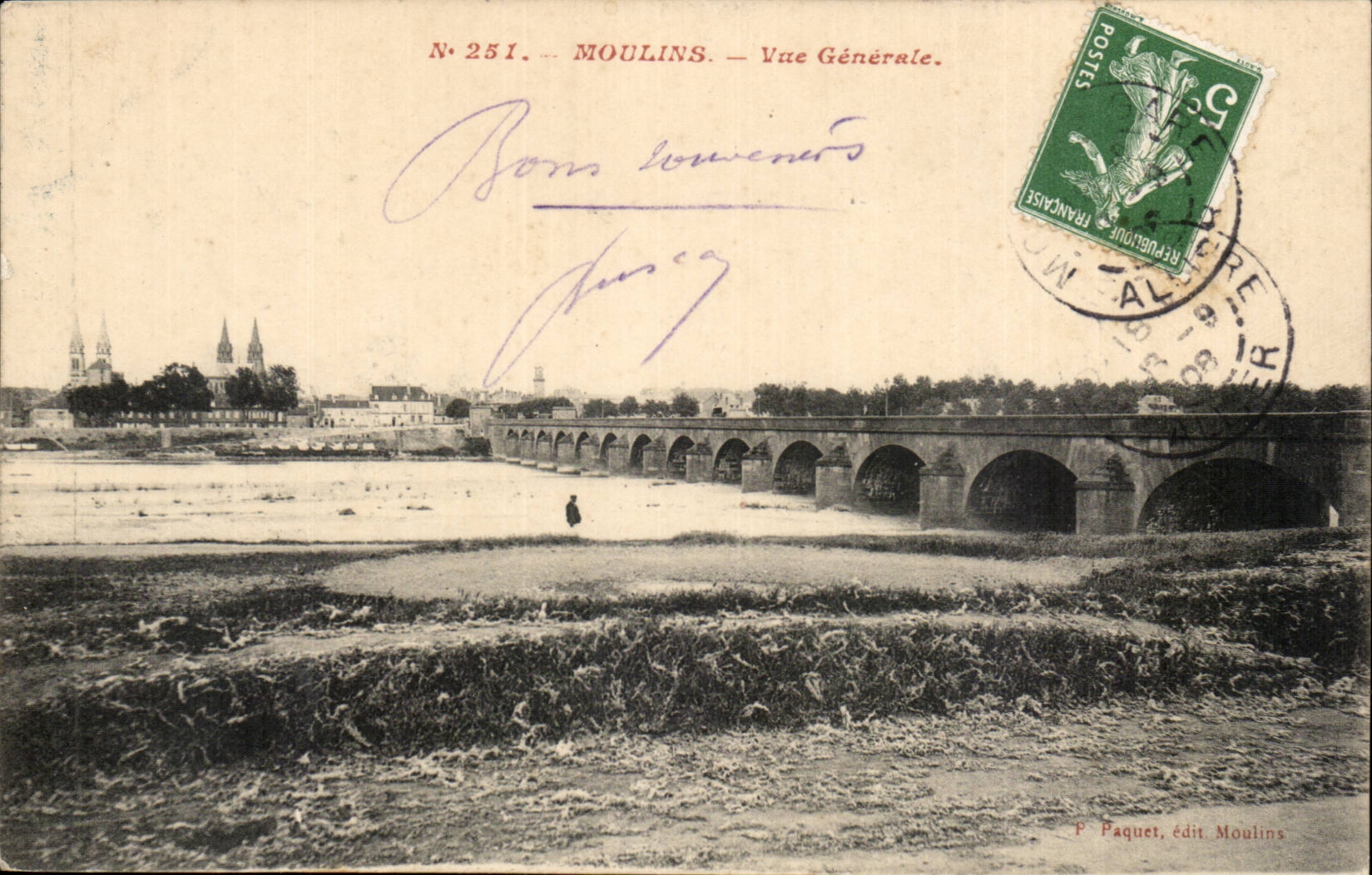 Moulins CPA Vue generale