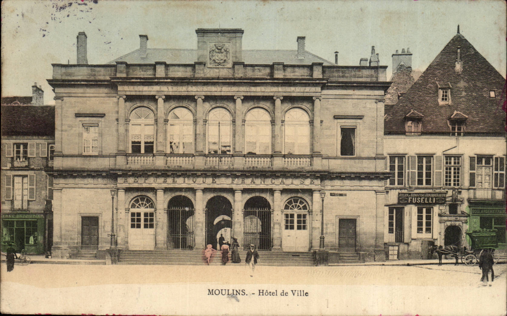 Moulins CPA Hotel de ville