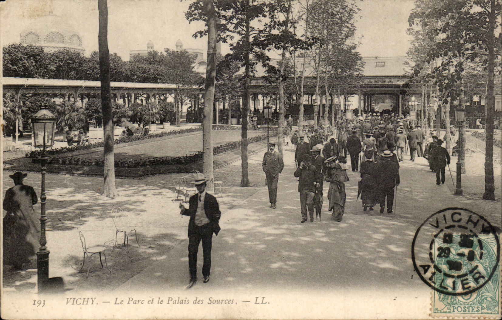 Vichy — Le Parc et le Palais des Sources — LL.