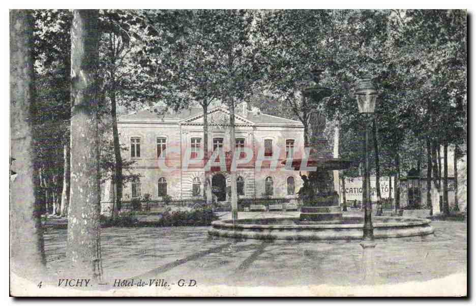 Vichy - Hotel de Ville - CPA 