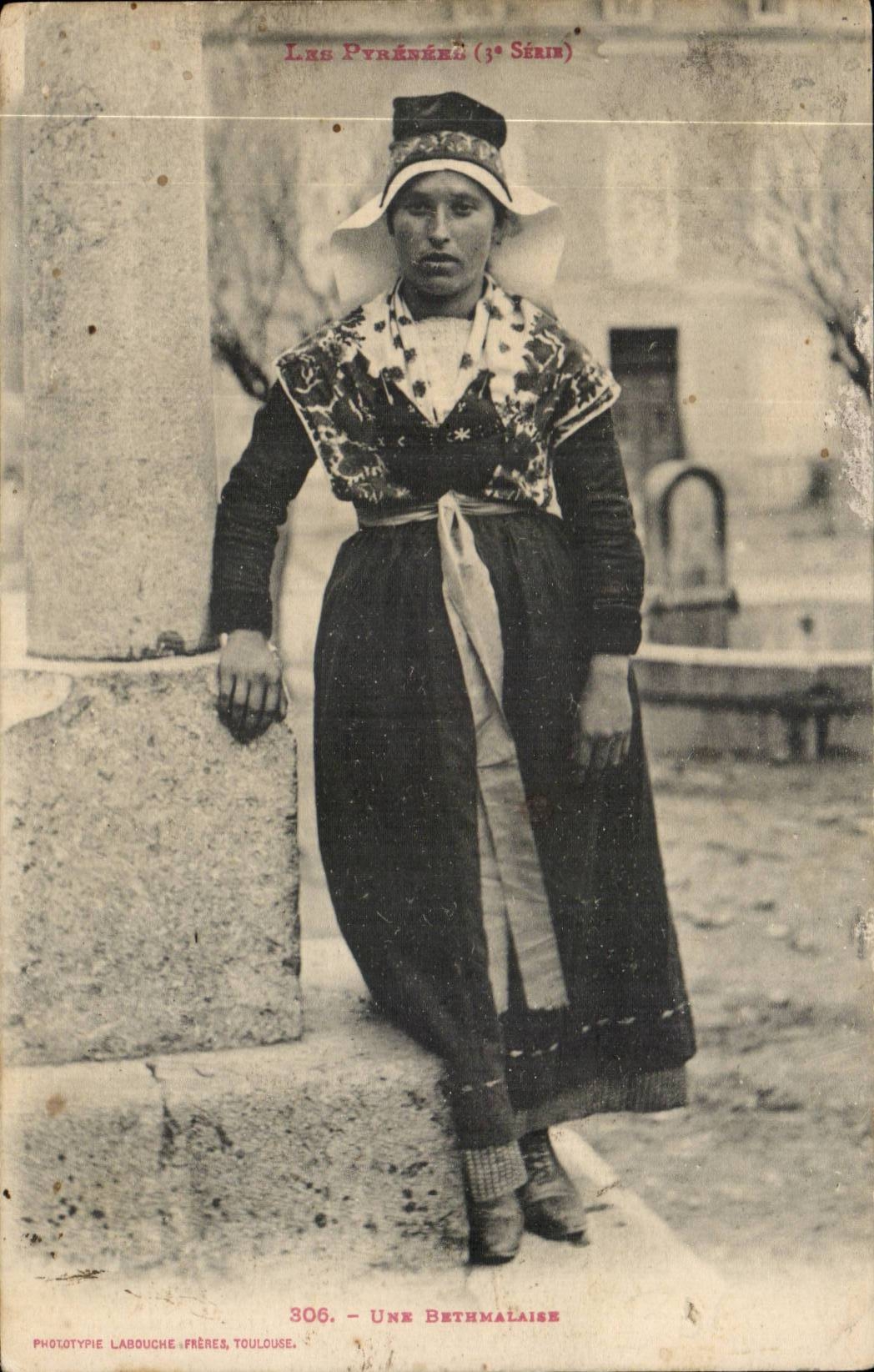 CPA Ariege Bethmalaise (folklore costume)