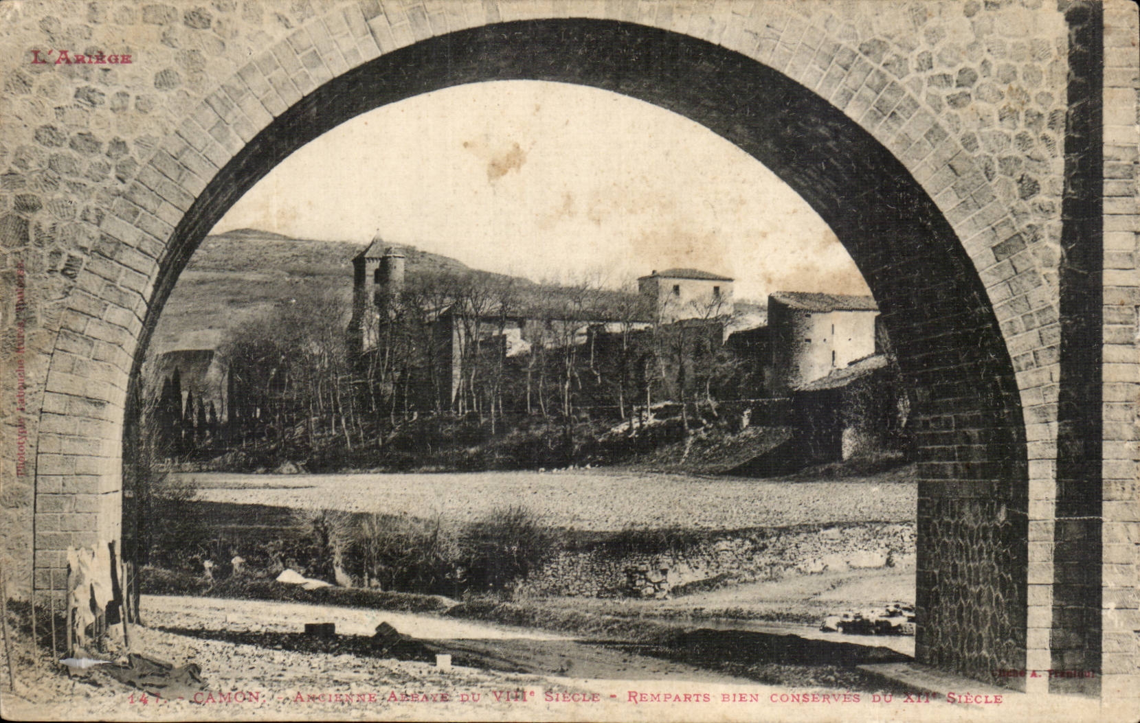 CAmon CPA Ancienne abbaye du 8eme Remparts bien conserves du 12eme