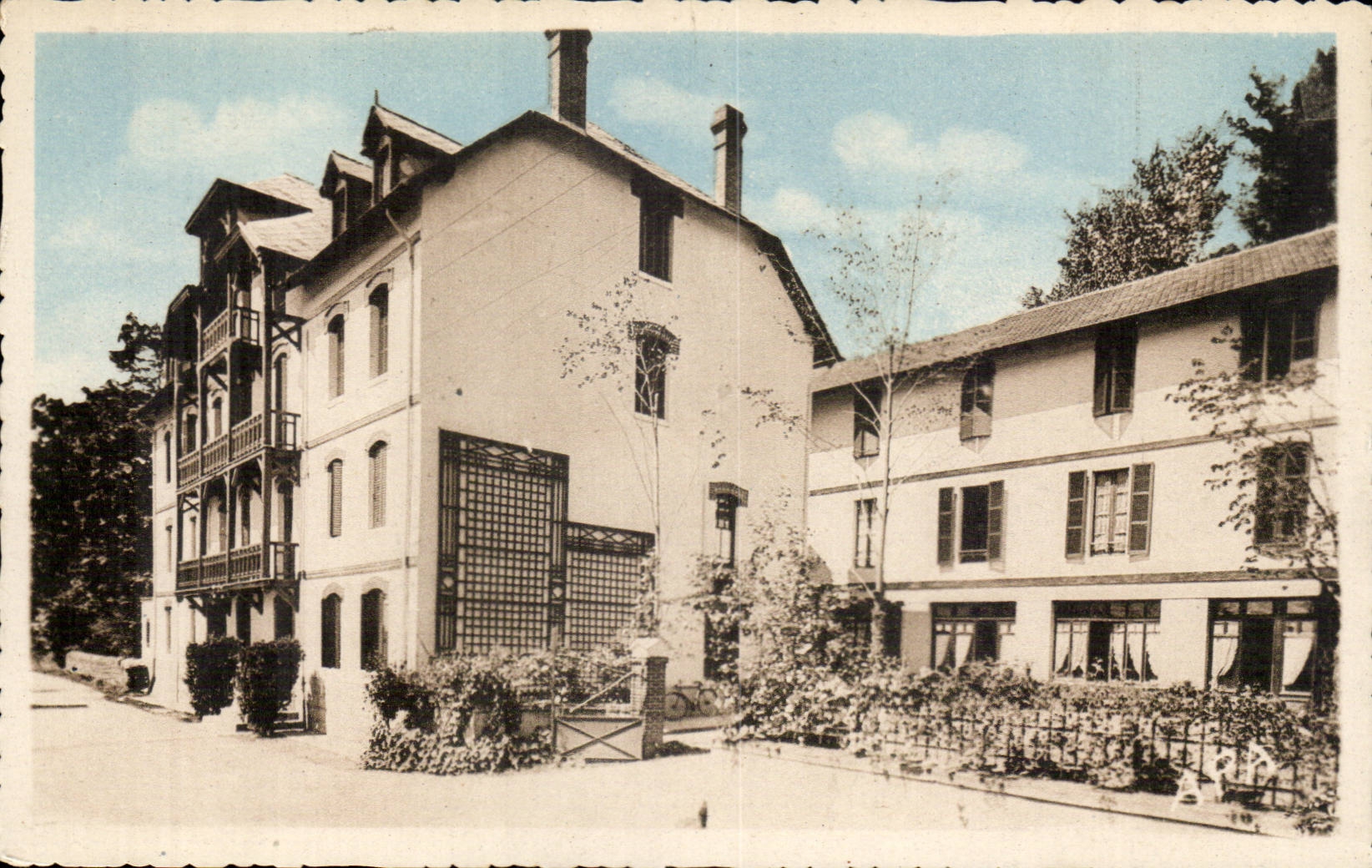 Capvern-les-Bains — Hôtel — éditeur POUUX, Albi