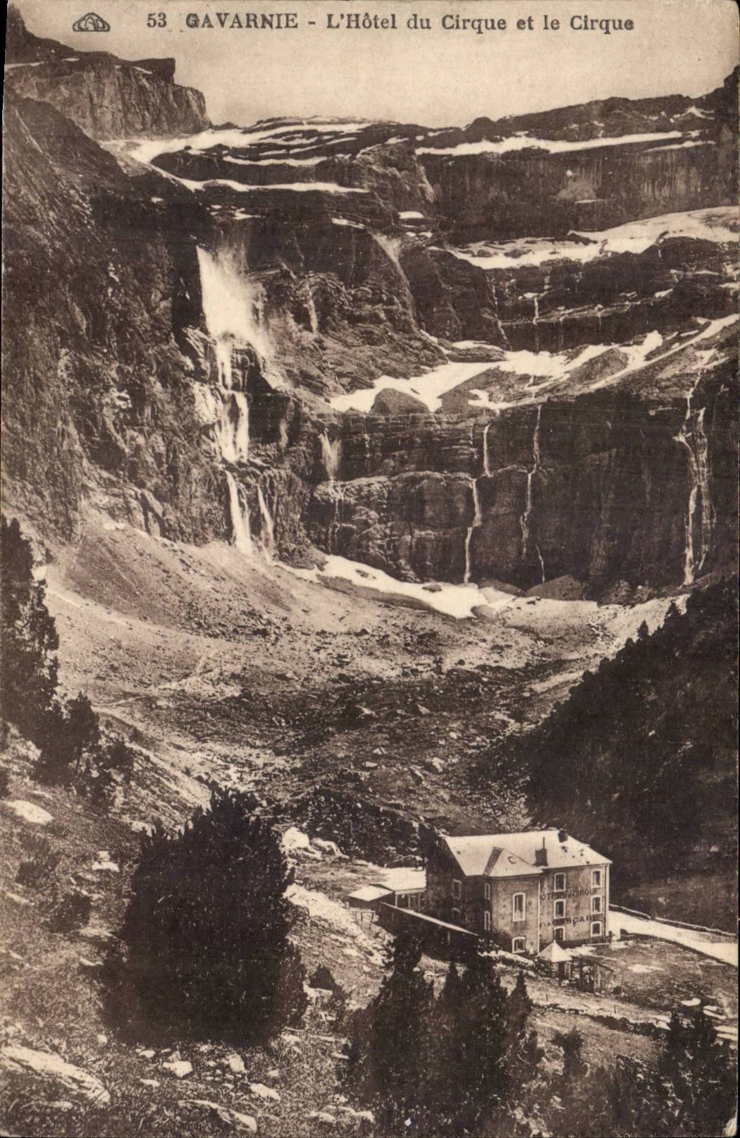 Gavarnie CPA L'hotel du cirque et le cirque