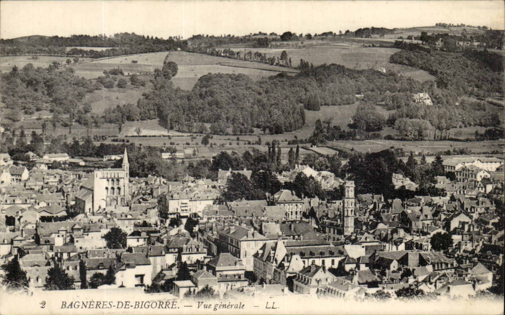 Bagnères-de-Bigorre — Allgemeine Ansicht — LL.
