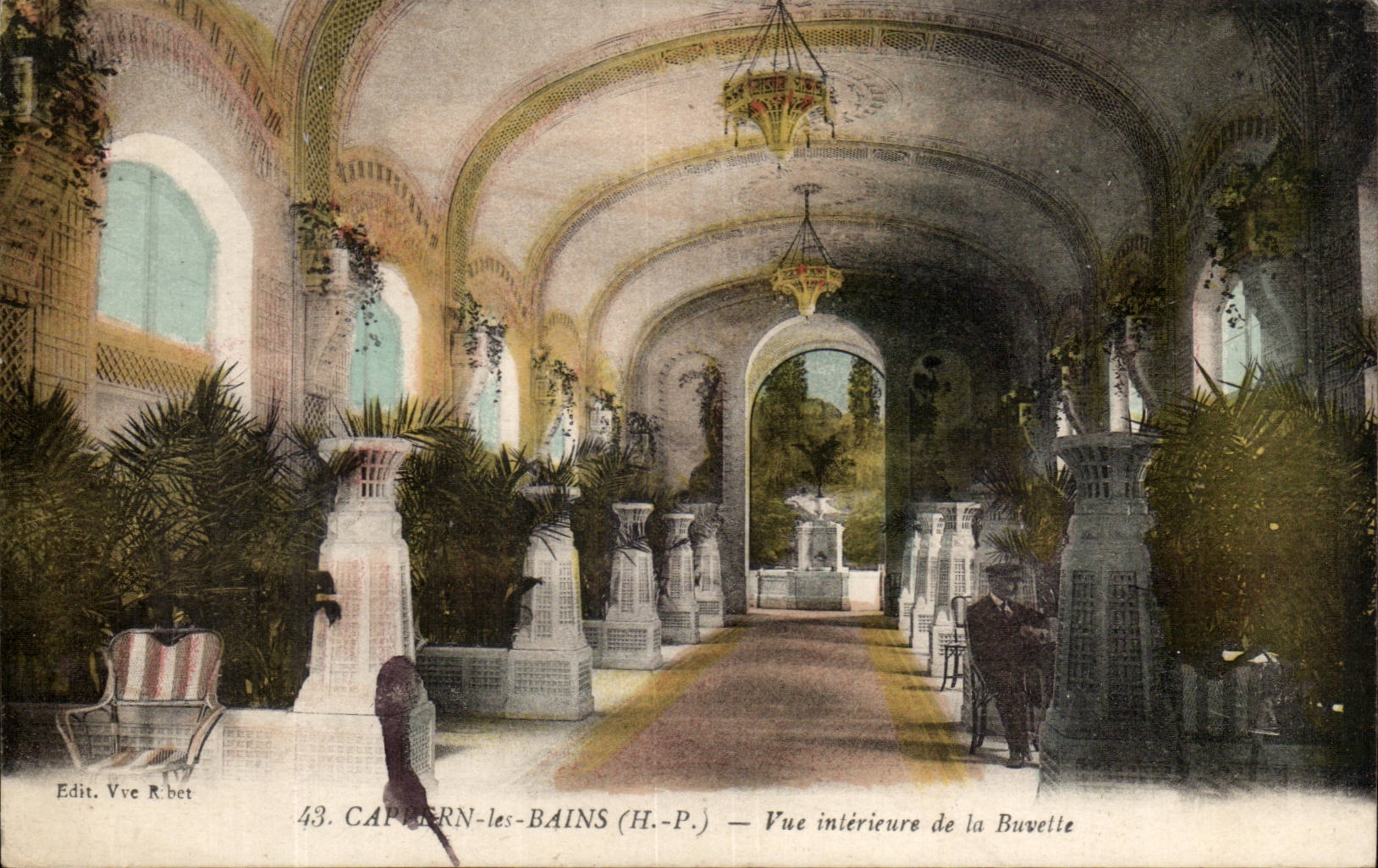 Capbern-les-Bains (H.-P.) — Vue intérieure de la Buvette