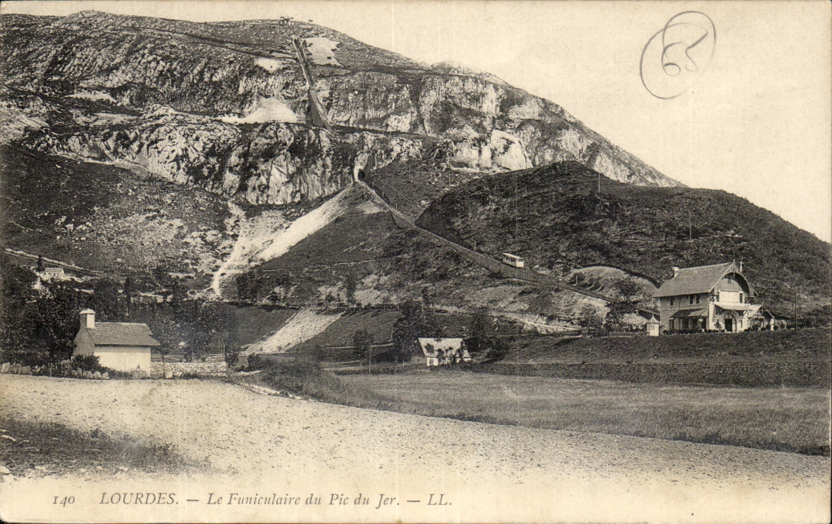 CPA Lourdes le funiculaire du Pic du Jer