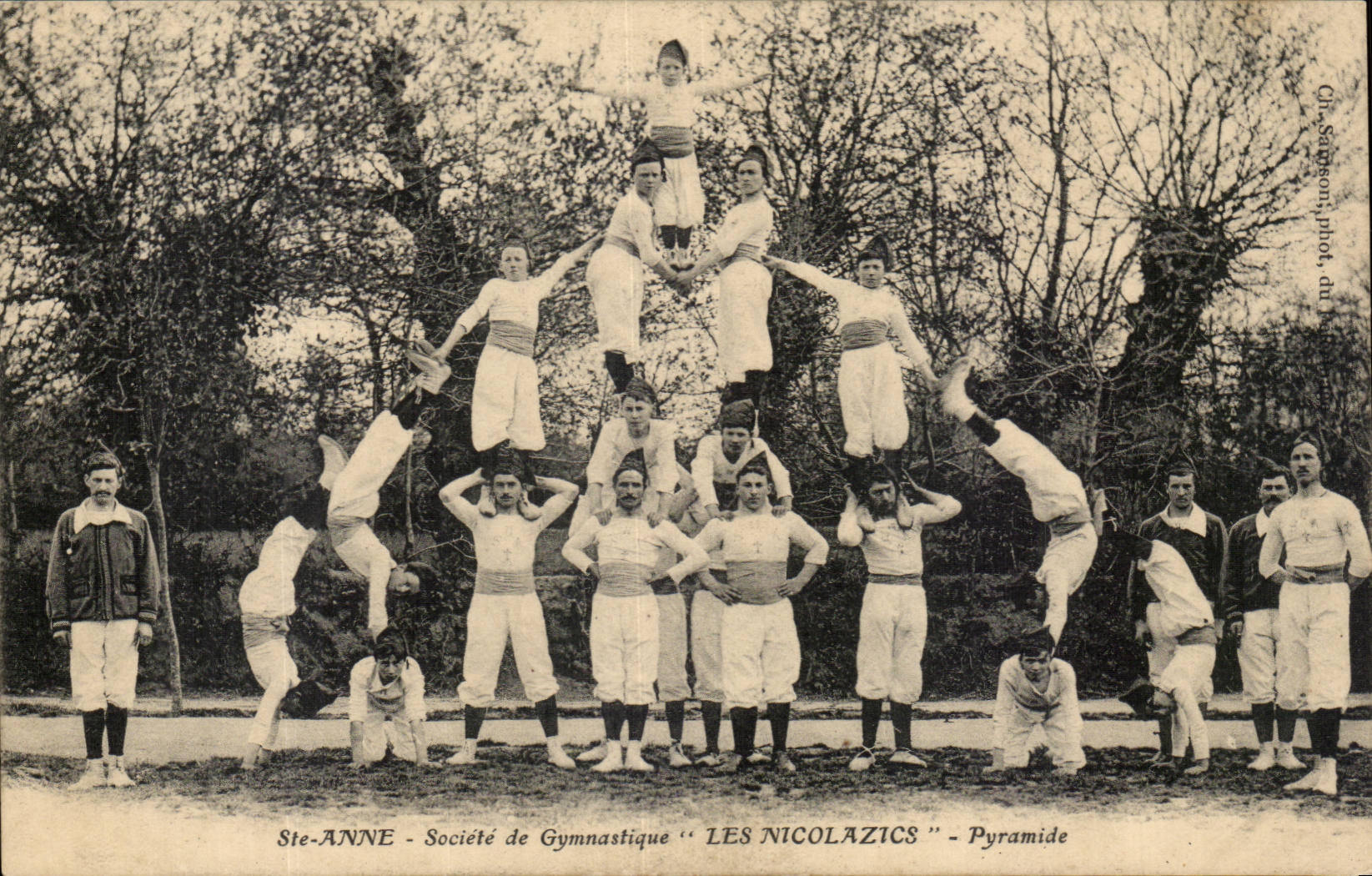 Ste-ANNE - Société de Gymnastique "LES NICOLAZICS" - Pyramide