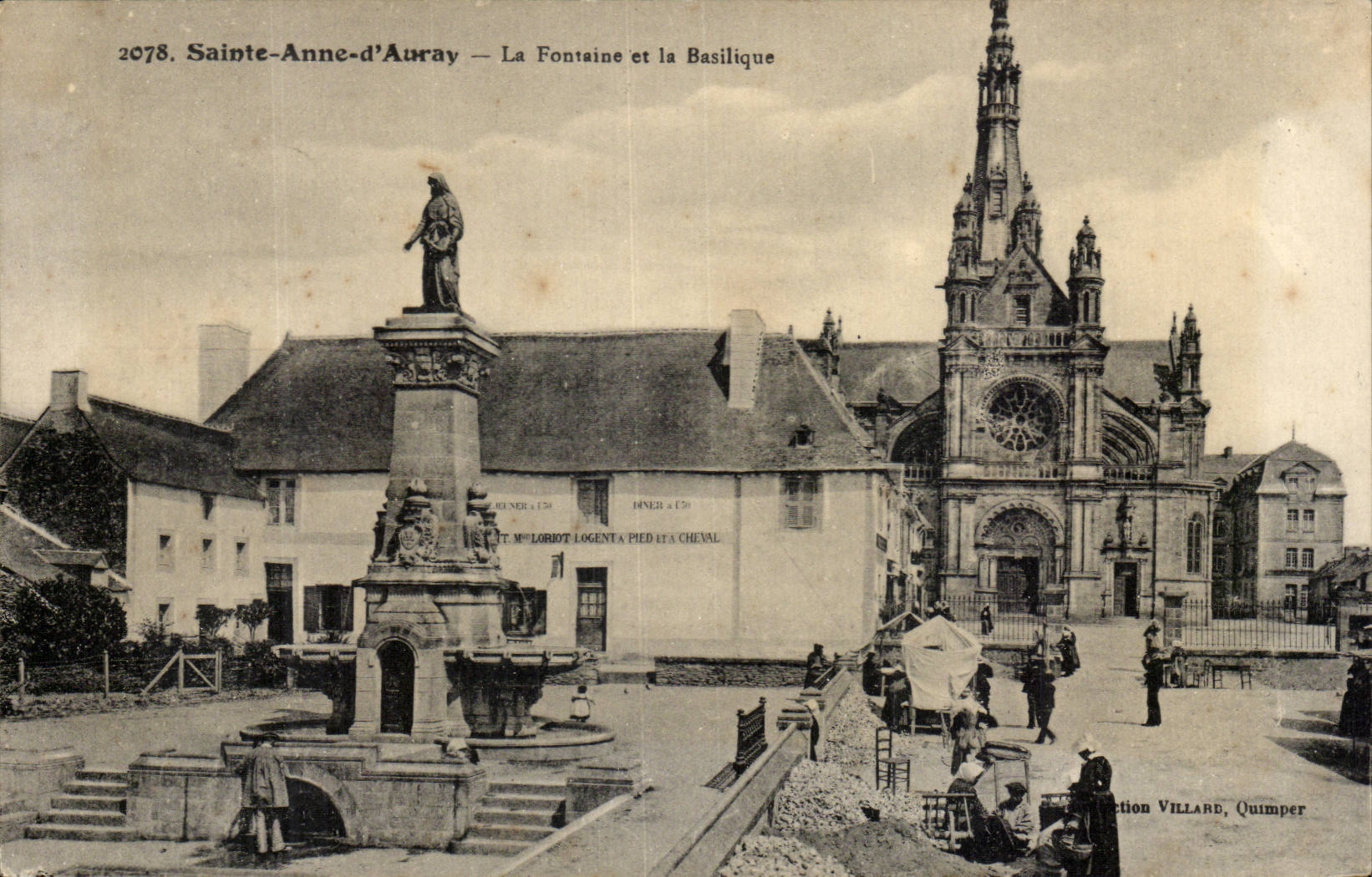 Sainte-Anne-d'Auray — La Fontaine et la Basilique — Édition Villare, Quimper