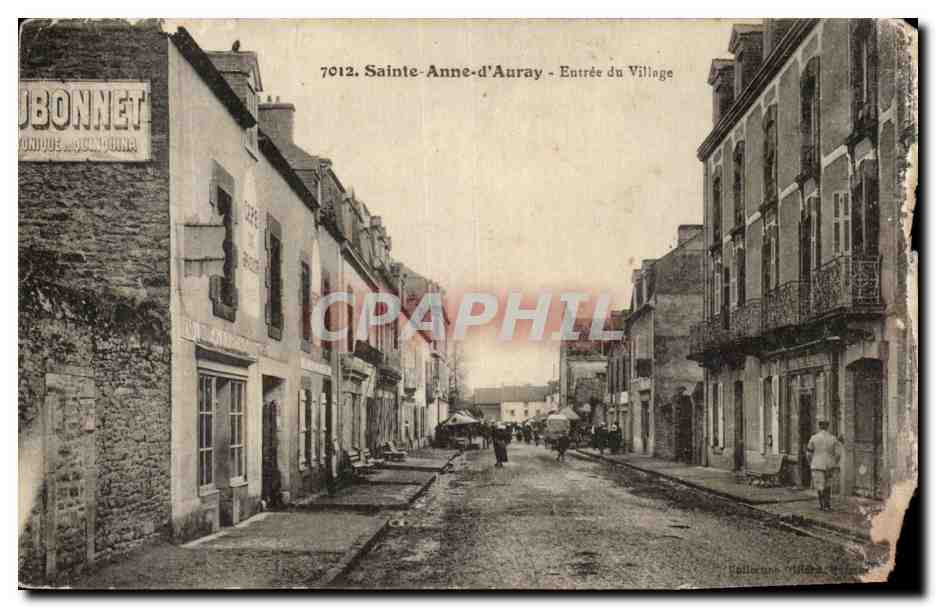Sainte-Anne-d'Auray - Entrée du Village — éditeur Gallotane, n° 7012