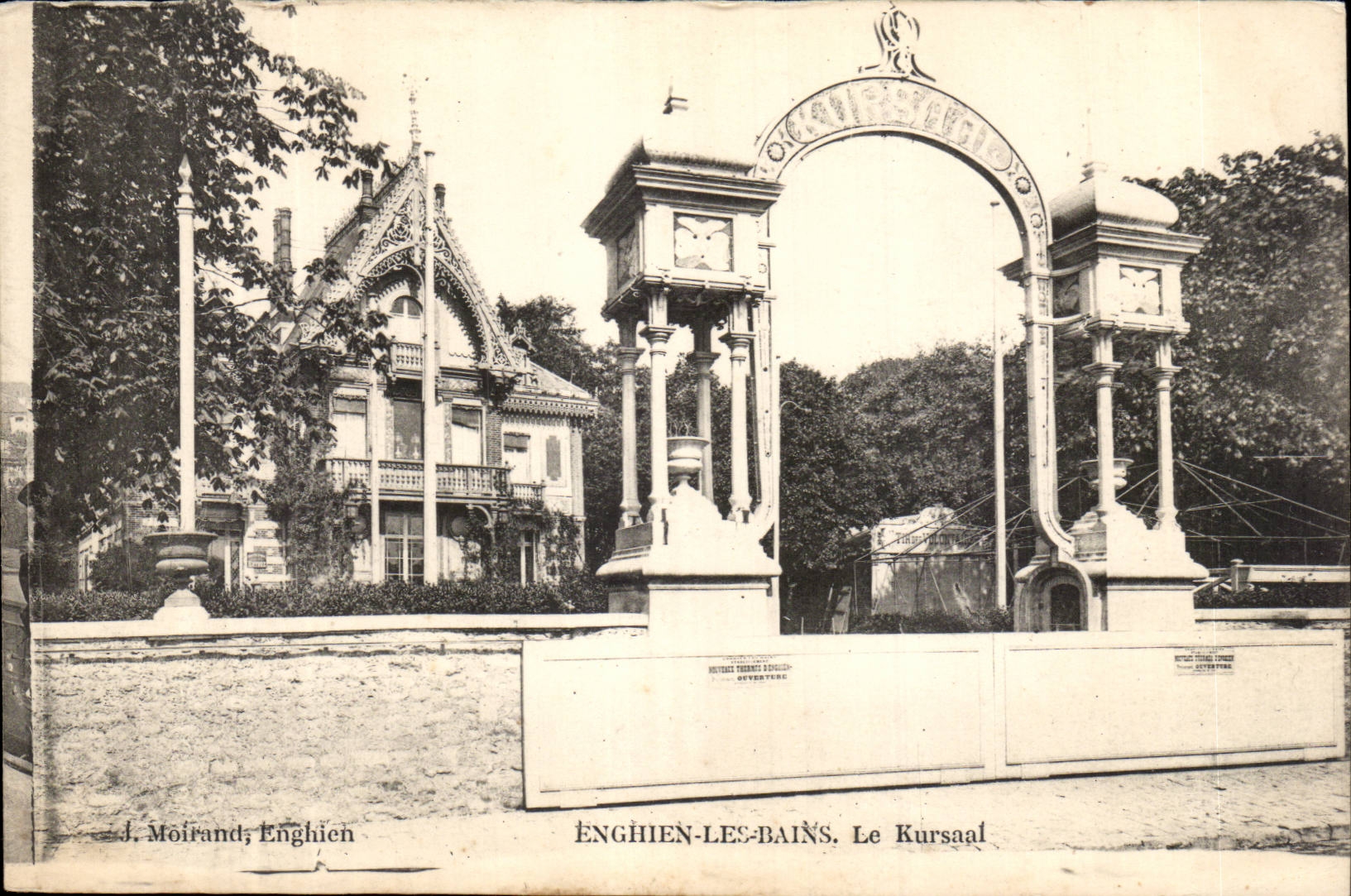Enghien-les-Bains. Le Kursaal — entrée ornée d'horloges — J. Moirand, Enghien