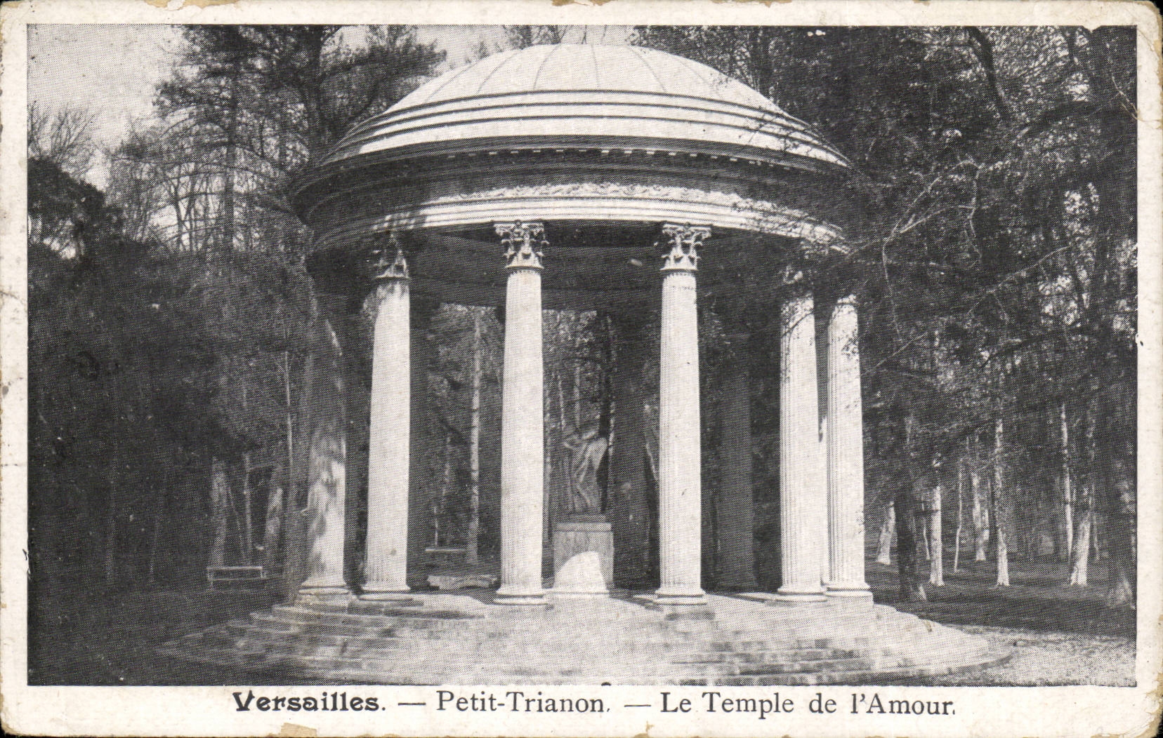 Versailles CPA Petit TRianon Temple de l'amour