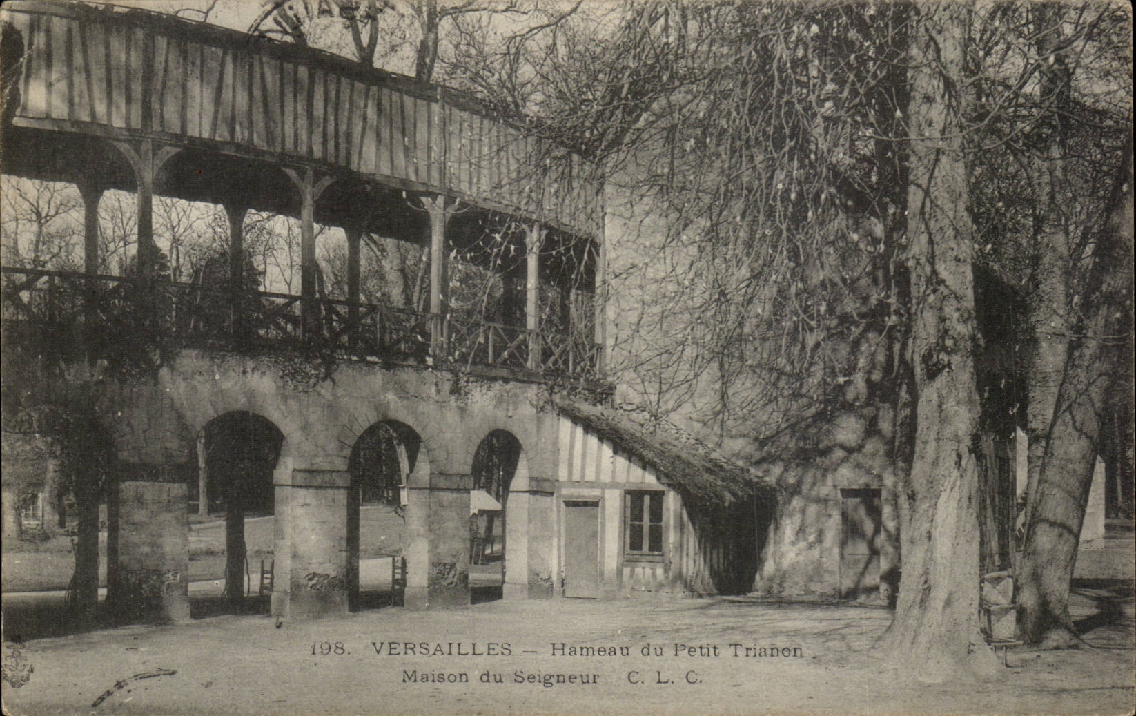 Versailles CPA Hameau du petit TRianon Maison du seigneur