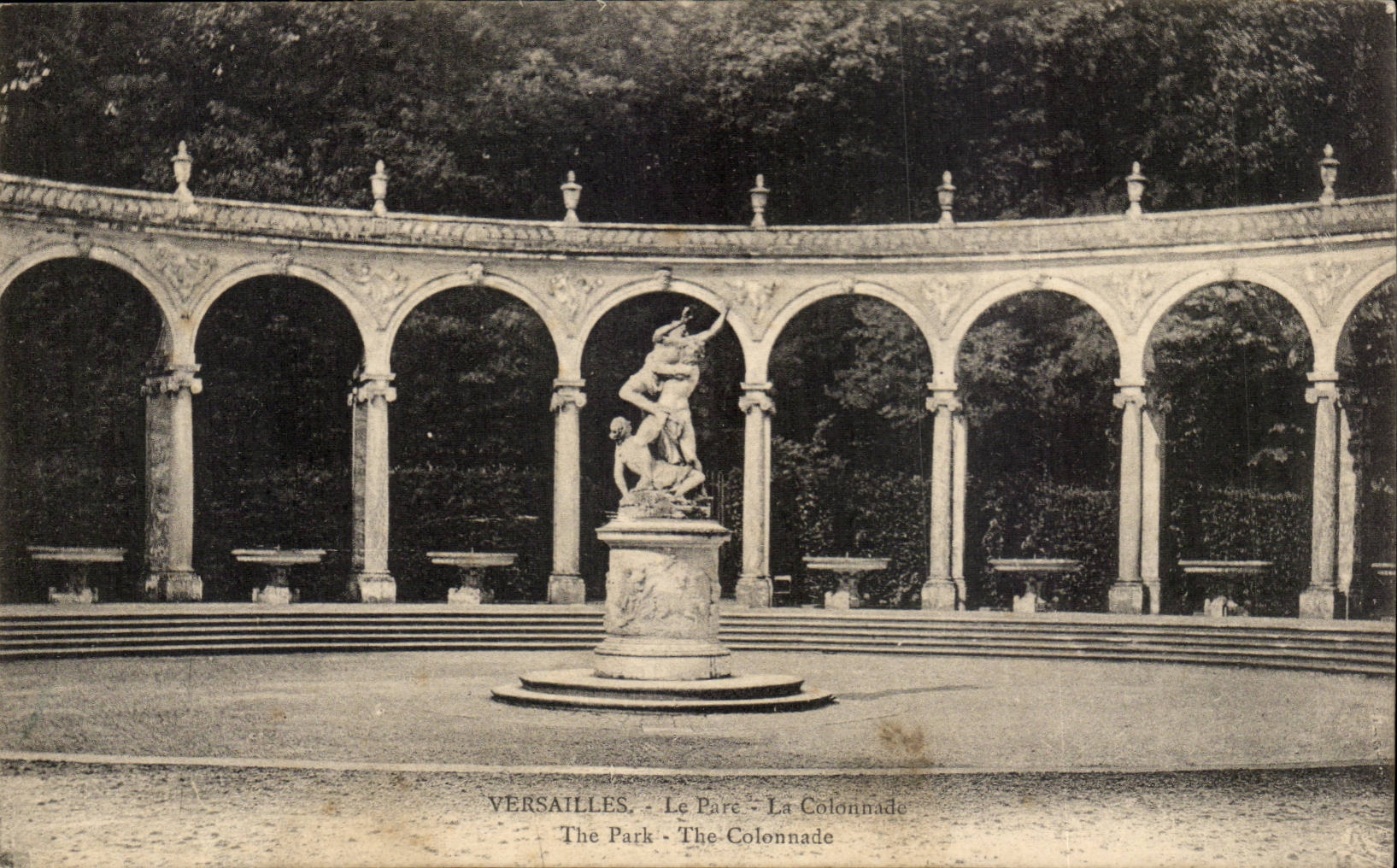 Versailles CPA Le parc La colonnade 
